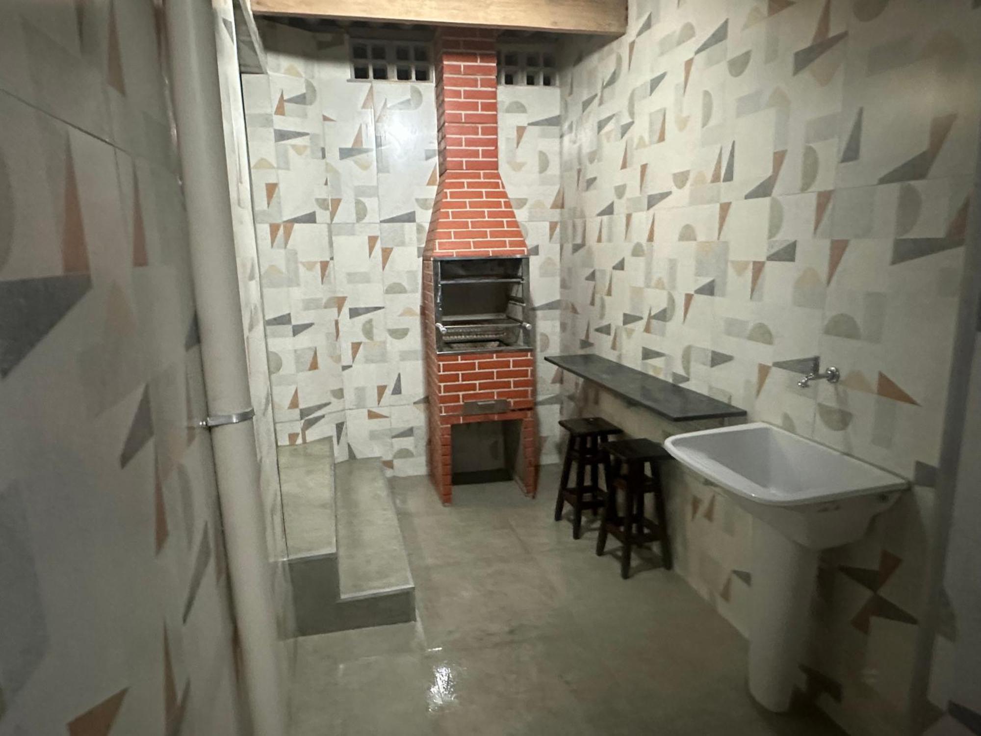 Triplex Piscina Churrasqueira Lava E Seca Wi-Fi E 2 Tvs Em Condominio Com 90M2 No Centro De 乌巴图巴 外观 照片