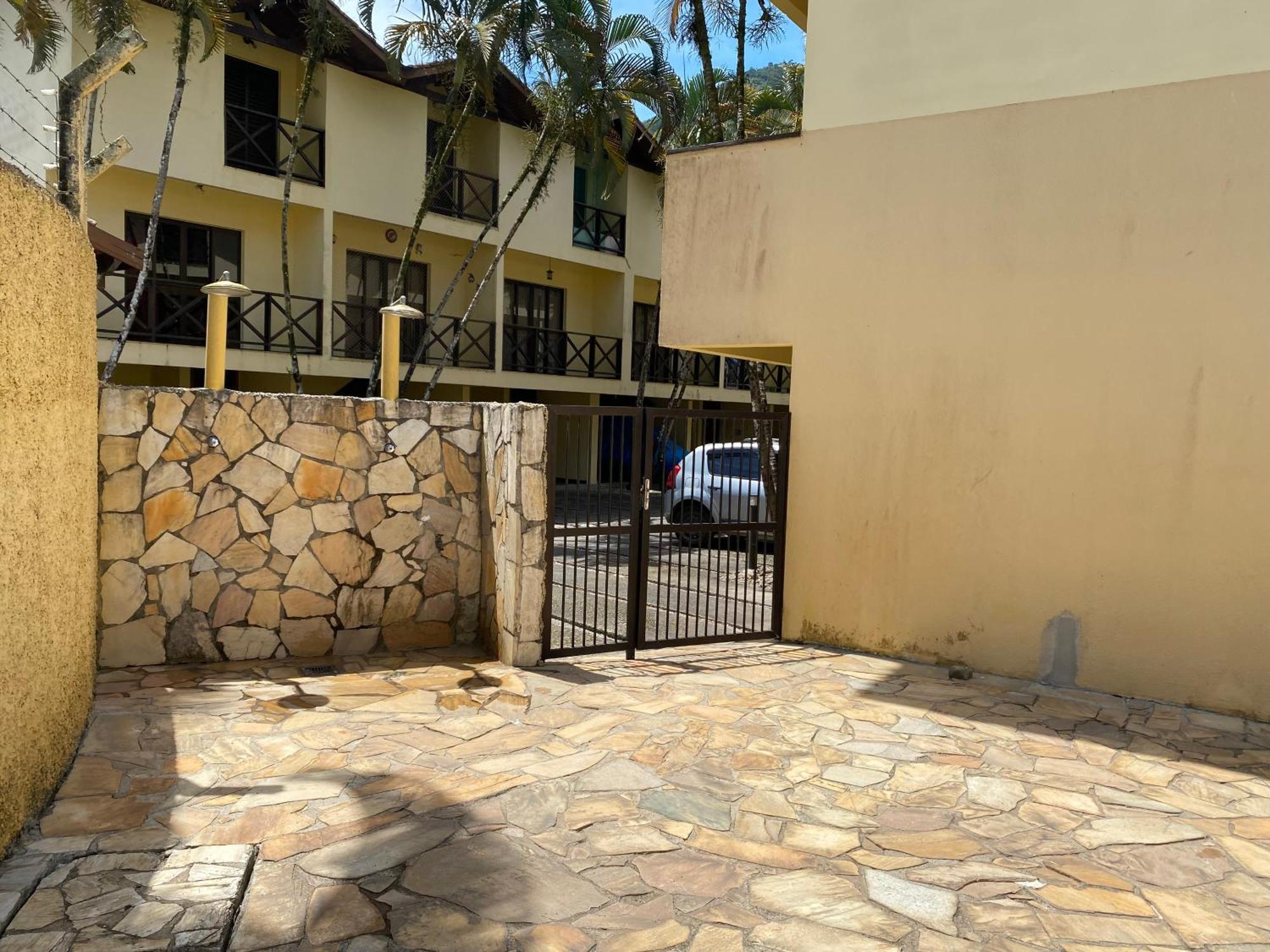 Triplex Piscina Churrasqueira Lava E Seca Wi-Fi E 2 Tvs Em Condominio Com 90M2 No Centro De 乌巴图巴 外观 照片